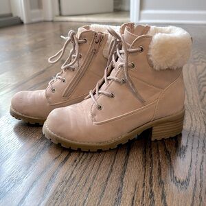 Girl fashion boot